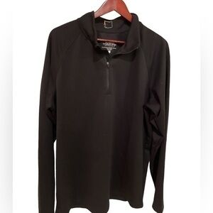 Men’s Charles River Apparel 1/4 zip in size Large